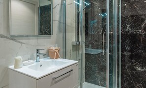 Bathroom - Mediterraneo Palace (Pachino)