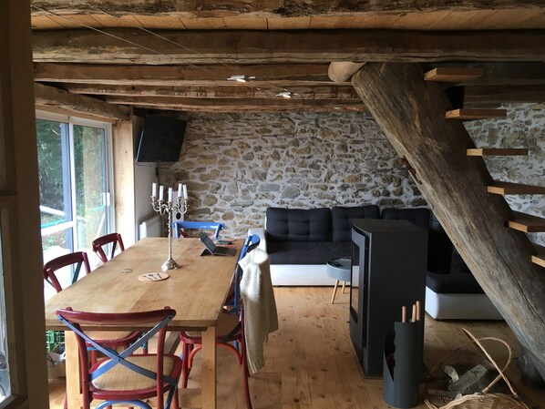 Exclusive Cottage, Private Bathroom, Mountain View | Interior