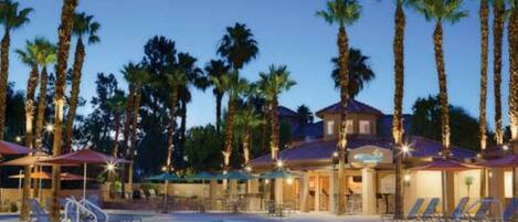 Outdoor pool, a heated pool