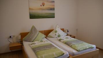 2 Schlafzimmer, Bügeleisen/Bügelbrett, WLAN, Bettwäsche