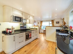 Dishwasher - 3 bedroom accommodation in Endmoor, near Kendal (Endmoor, near Kendal)