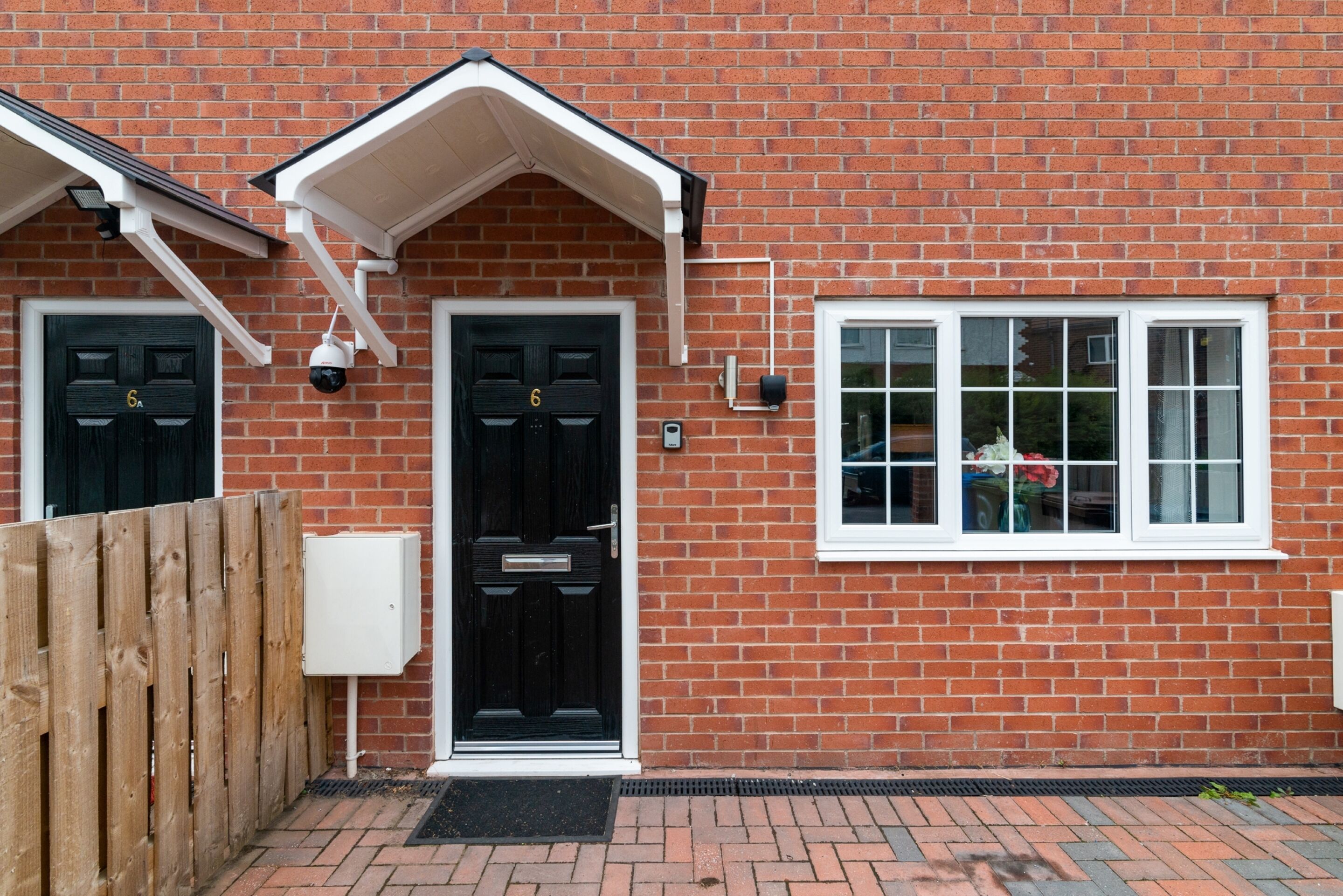 Pintu masuk hartanah