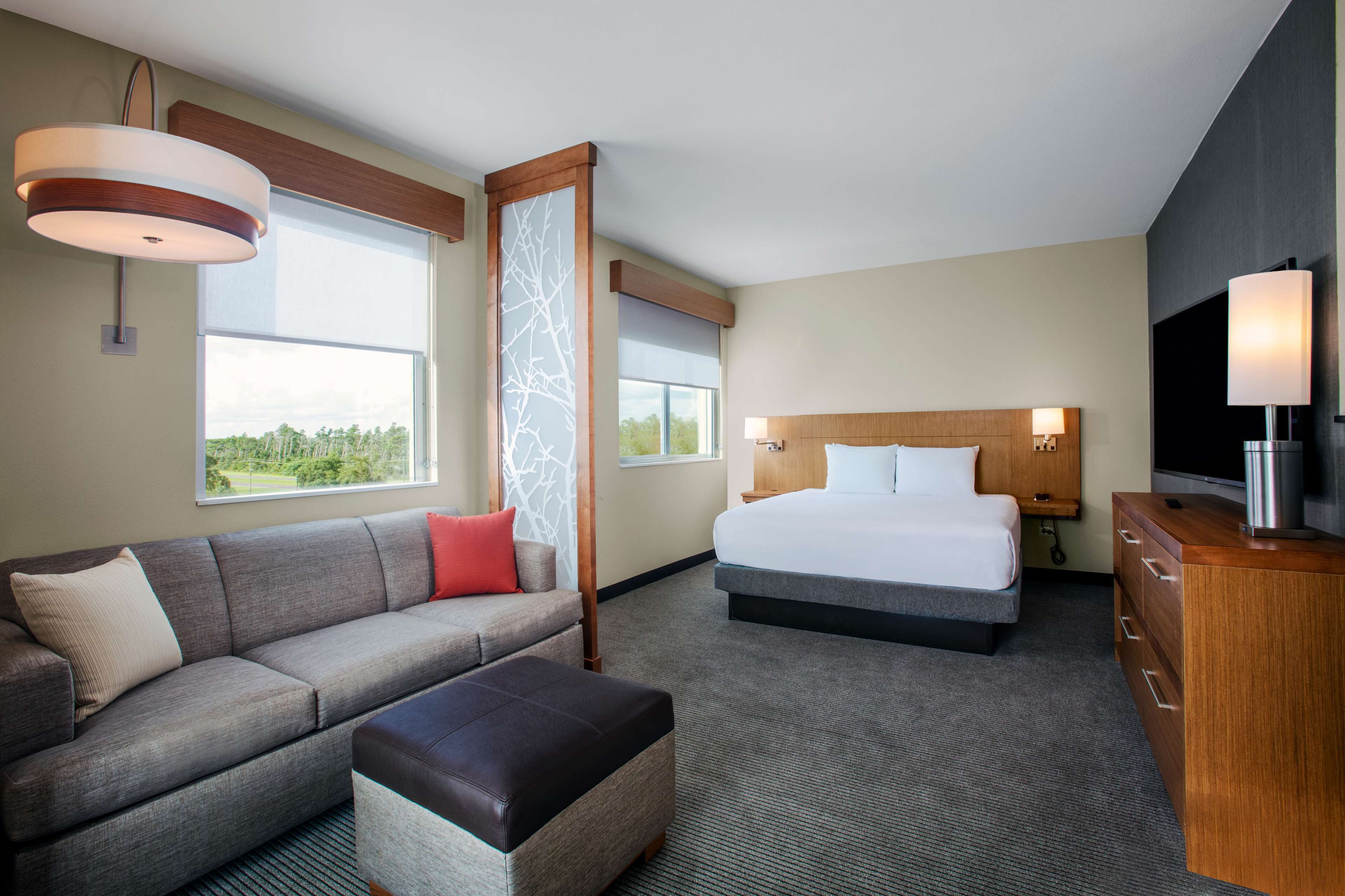 in-room safe, desk, laptop workspace, blackout curtains