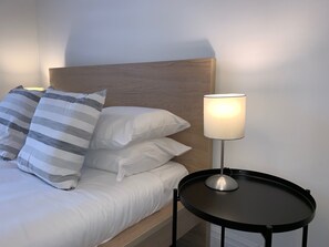 Apartment, 1 Bedroom | Soundproofing, bed sheets - Roath Retreat (Cardiff)
