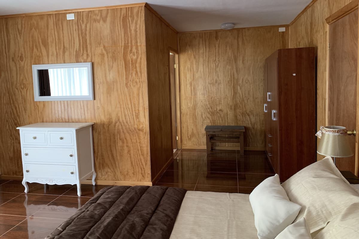 Room Koro, 1 Double Bed, Balcony, Garden View | Gratis barnsängar och sängkläder