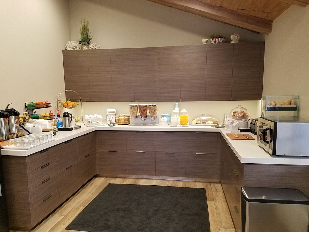 Marina Beach Motel by null