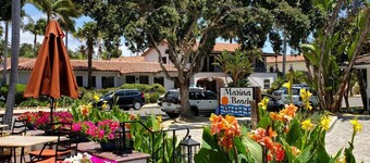 Marina Beach Motel