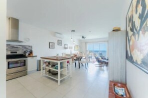 Fridge, microwave, oven, stovetop - Unobstructed Ocean View - Ocean Front Condo (Sint Maarten)