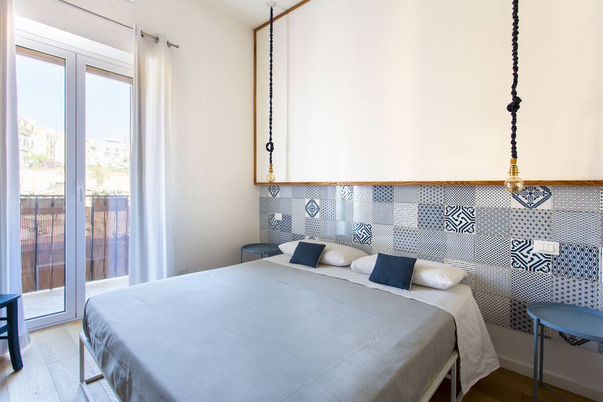 Basic Double Room, Private Bathroom | Individually decorated, individually furnished, desk, laptop workspace