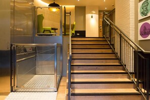 Bar (on property) - Hub By Premier Inn London Westminster - Saint James' Park (London)