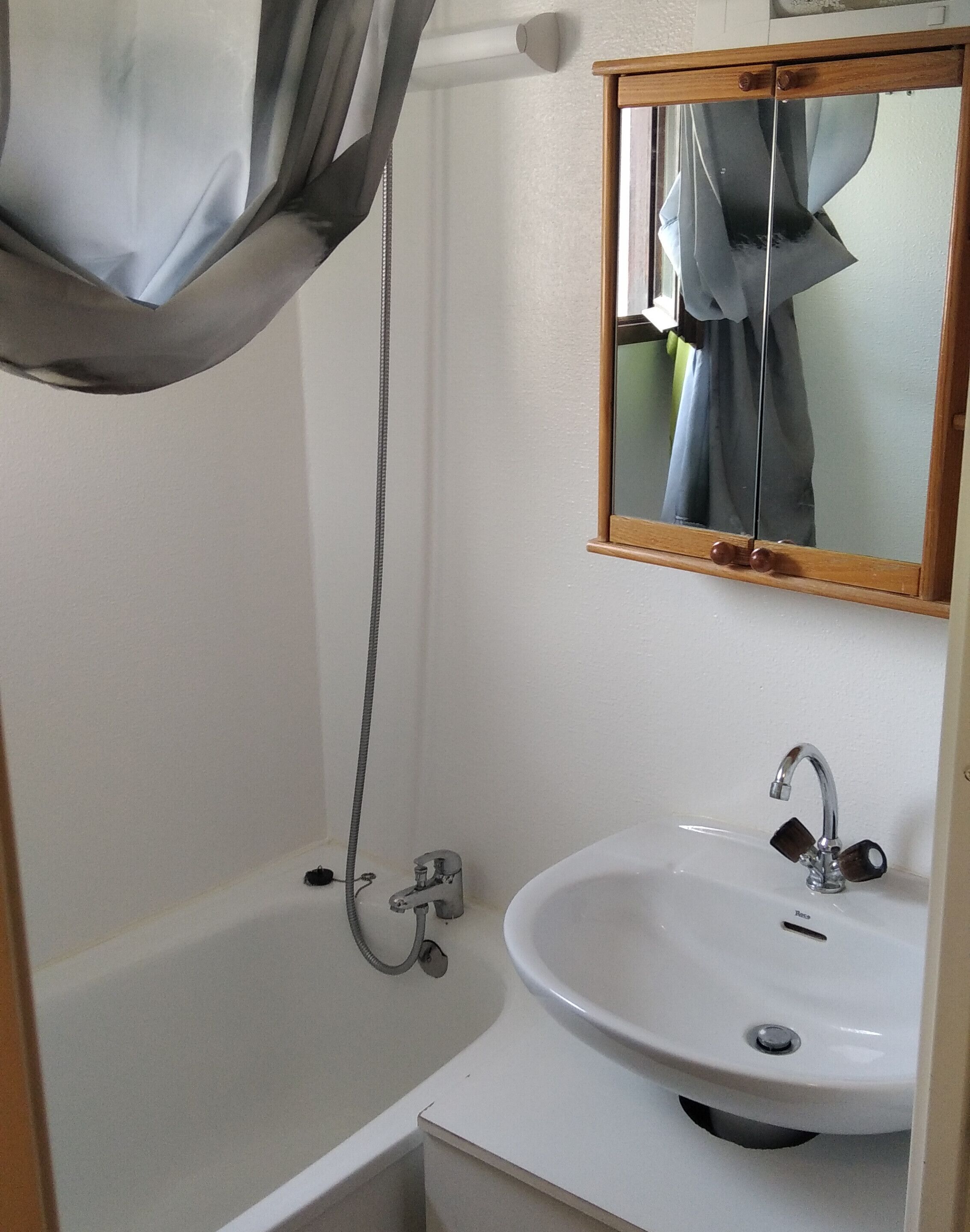 Hair dryer