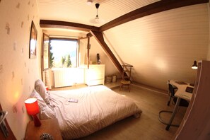 3 bedrooms, WiFi