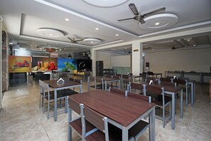 Restaurant - Hotel Aeroporto Inn (New Delhi)