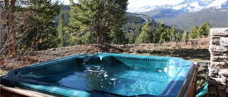 House, Multiple Beds, Hot Tub, Mountain View | Property grounds