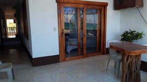 Exterior detail - Hostal los Delfines (Puerto Villamil)