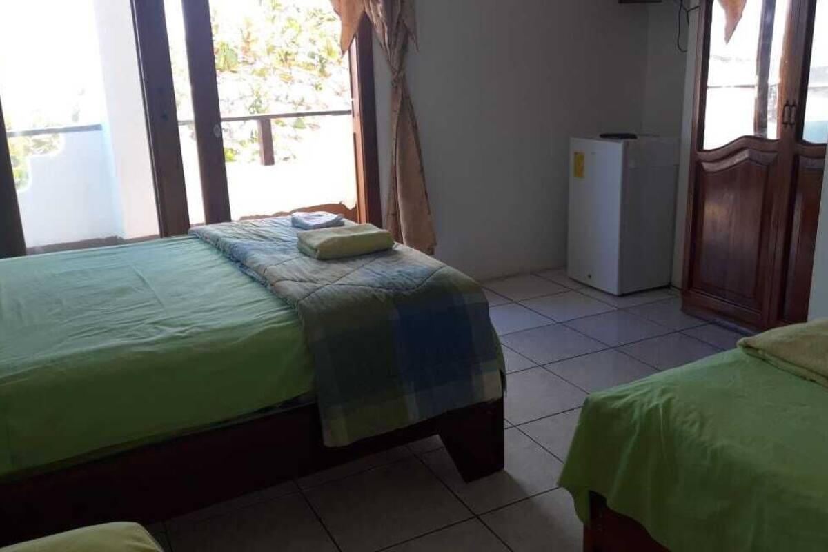 Chambre Double, plusieurs lits, vue mer | Wi-Fi gratuit, draps fournis