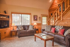 TV, fireplace, DVD player