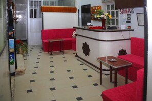 Lobby - Happy Land Luxor 4!! (Luxor)