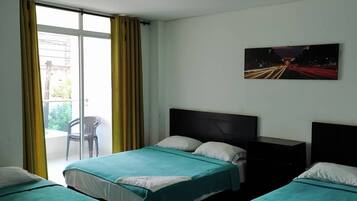 Minibar, free WiFi, bed sheets