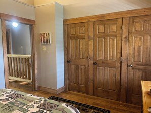 2 makuuhuonetta, ilmainen Wi-Fi, vuodevaatteet