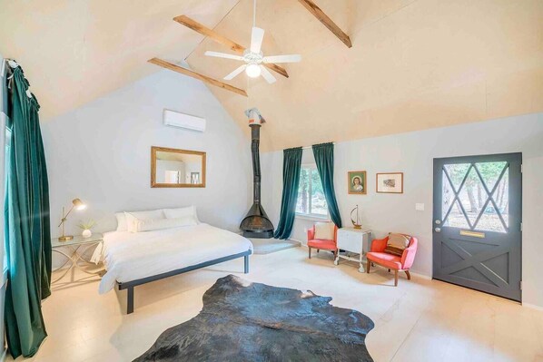 1 bedroom, desk, iron/ironing board, travel cot