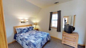 3 bedrooms, free WiFi, bed sheets