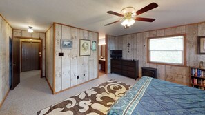 4 quartos, Wi-Fi de cortesia, roupa de cama