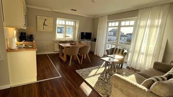 Superior-Apartment, eigenes Bad | Lounge