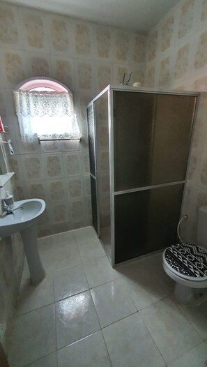Shower, toilet paper