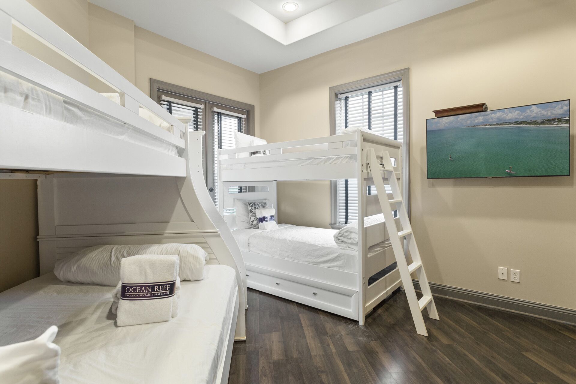 4 bedrooms, Internet, bed sheets