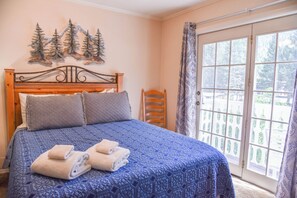 3 bedrooms, free WiFi, bed sheets