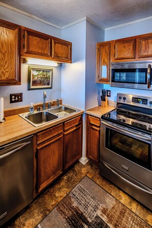 Fridge, microwave, oven, dishwasher