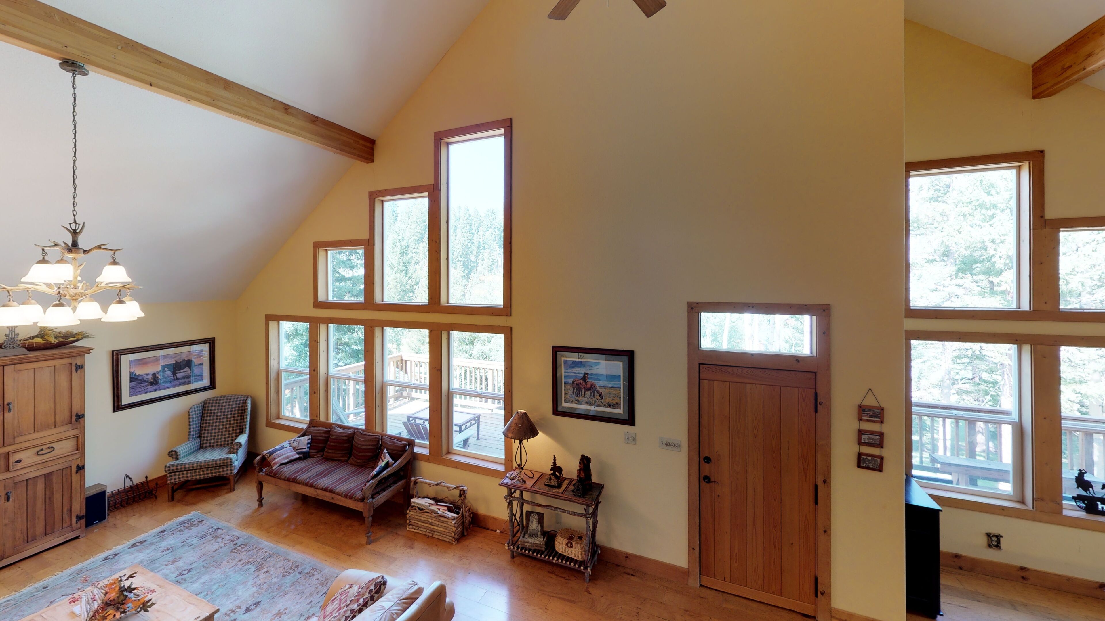 TV, fireplace, DVD player