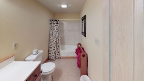 Hårføner og håndklær