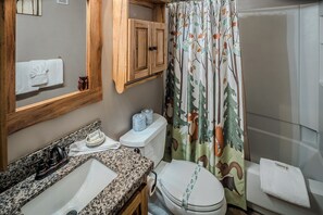 Towels - Sugar Ski Premium Two Bedroom - Unit 821 (Sugar Mountain)