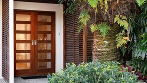 Exterior detail - 20 Ray Street, Sunshine Beach (Sunshine Beach)