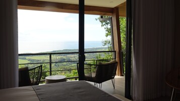 Memory foam beds, in-room safe, individually decorated