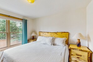 5 Schlafzimmer, Bügeleisen/Bügelbrett, Internetzugang, Bettwäsche