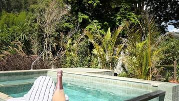 Private pool