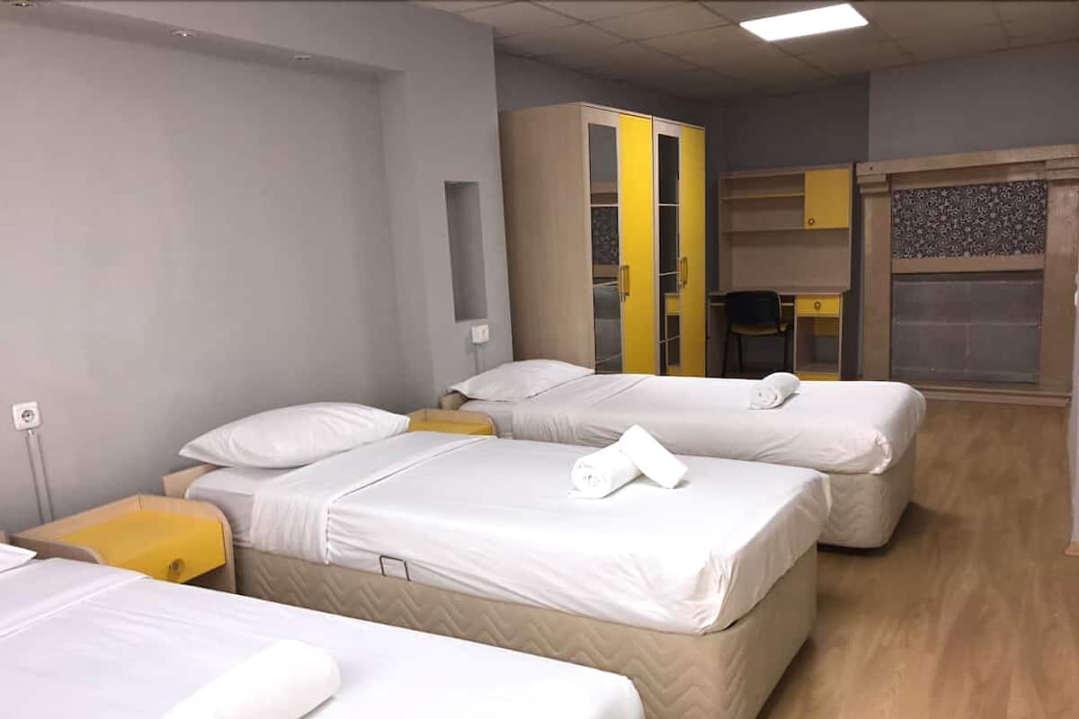 Standard Triple Room | Desk, laptop workspace, free WiFi, bed sheets