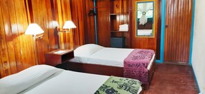 Economy Triple Room | Free WiFi, bed sheets - Lapalapa Beachfront (Cahuita)