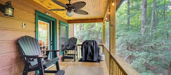 Private Cabin on 2 Acres: Hot Tub, 10 Mi to Boone!
