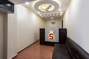 Lobby - OYO Flagship 41366 Hotel S Pride Sector A (Indore)