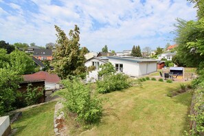 Property grounds - Holiday house in Ostseebad Göhren with fireplace, dogs are welcome (Göhren)