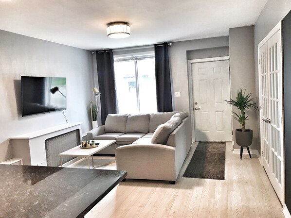 Fernseher, Netflix, Streaming-Dienste