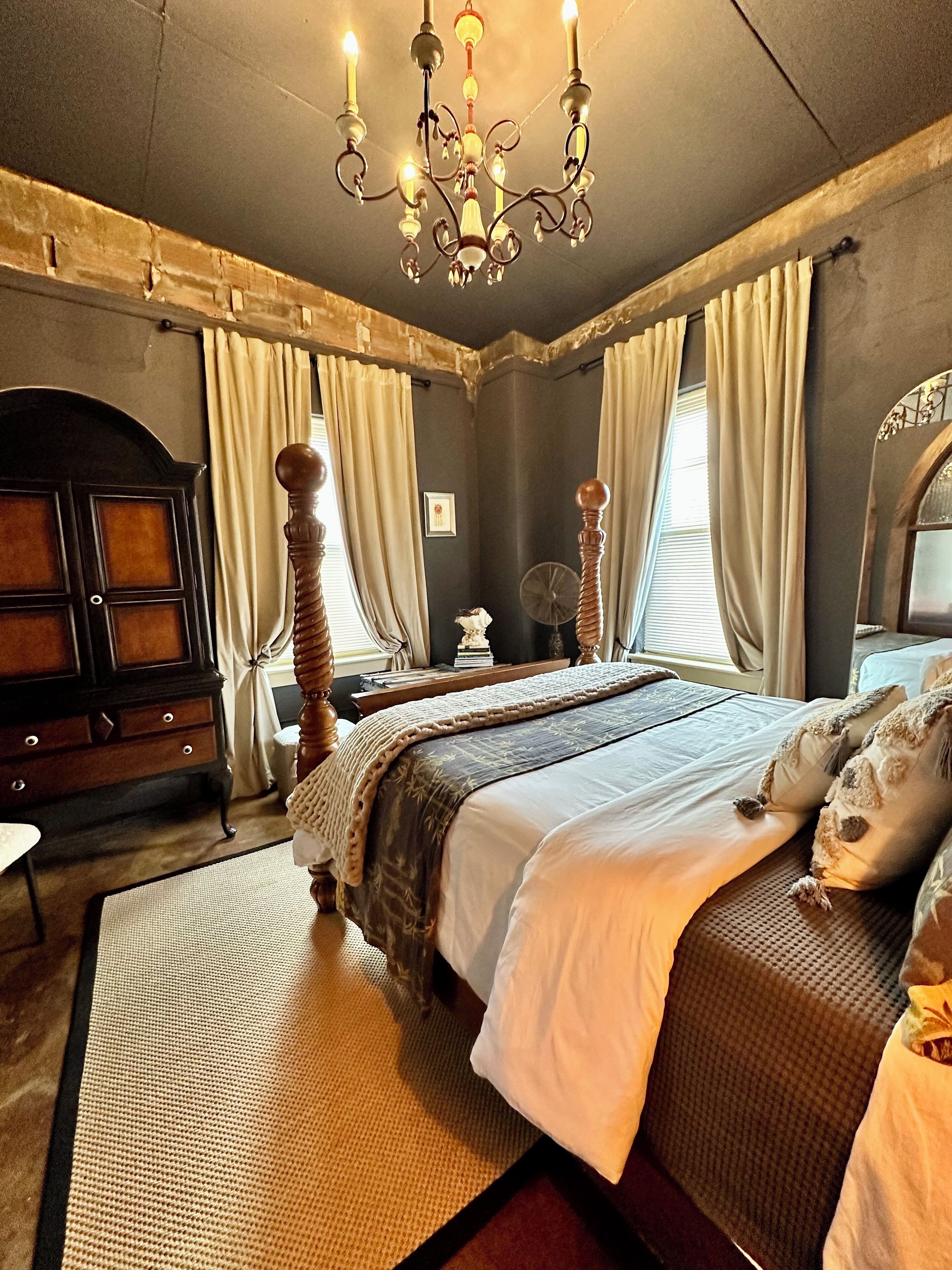 1 多间卧室、办公桌、熨斗/熨衣板、免费 WiFi