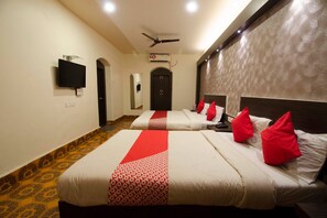 Room - OYO Flagship 36852 Hotel Ritz Heritage Khandala Rd (Mawal)
