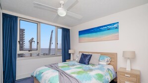 1 chambre, literie de qualité supérieure, fer et planche à repasser