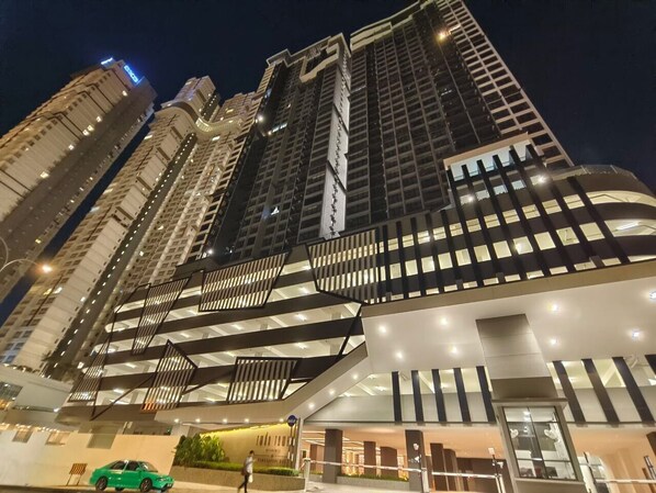 Front of property - Twin Tower Johor Bahru by Glex (Johor Bahru)