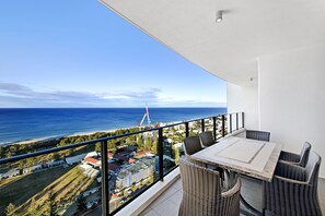 Luxury Penthouse | Beach/ocean view - Sierra Grand Apartments (Broadbeach)
